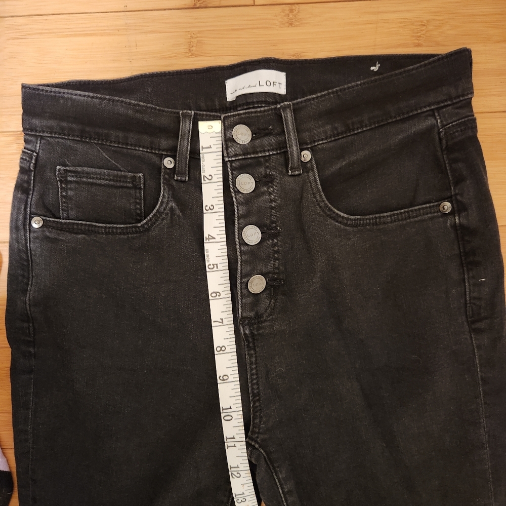 LOFT Black High-Rise Wide-Leg Button-Fly Jeans with Raw Hem, Size 6/28 - Picture 8 of 10